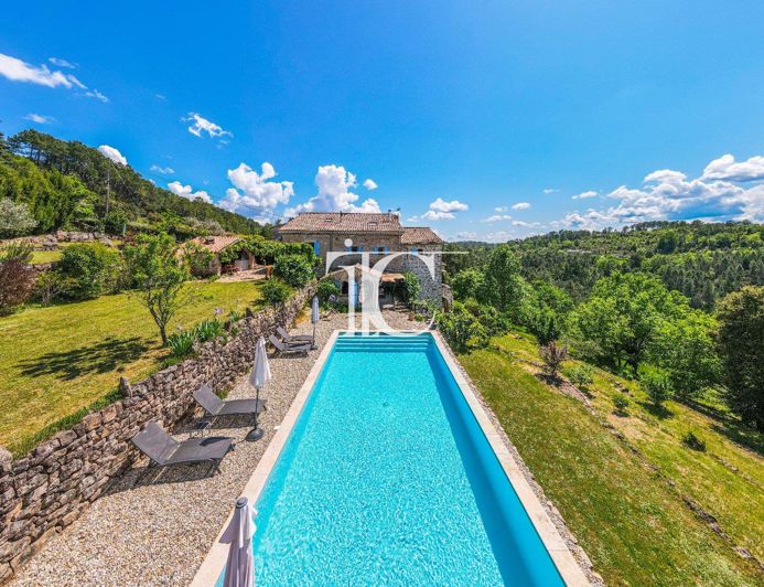 Image No.27-8 Bed House for sale