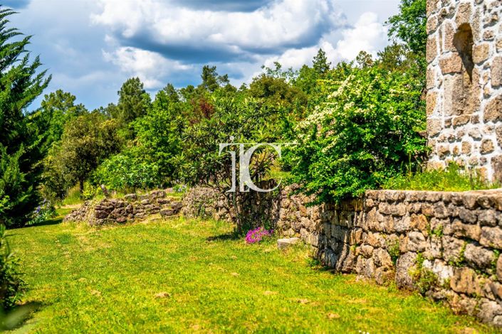 Image No.36-8 Bed House for sale