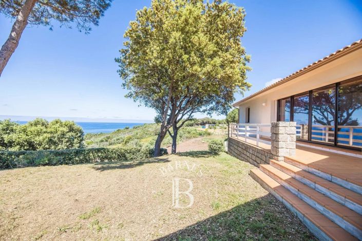 Image No.7-5 Bed House for sale