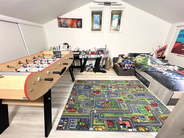 Image No.13-3 Bed Apartment for sale