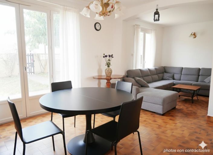 Image No.2-4 Bed House for sale