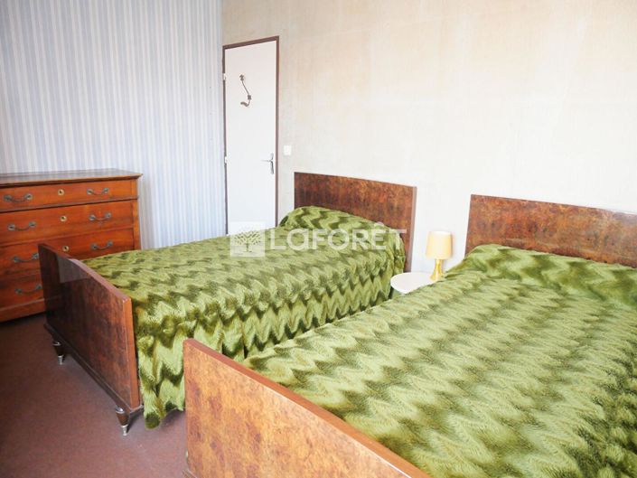 Image No.9-4 Bed House for sale