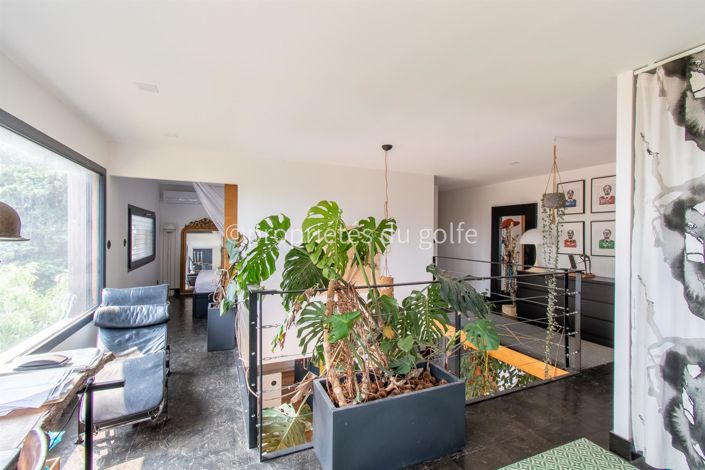 Image No.15-4 Bed House for sale