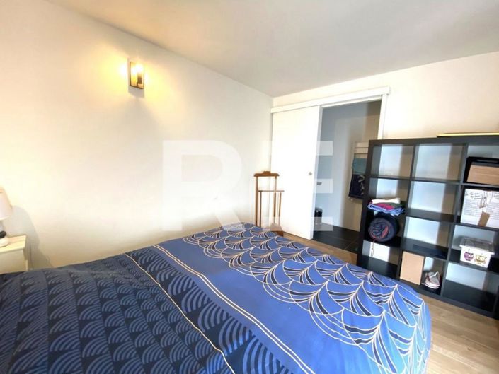 Image No.5-2 Bed House for sale