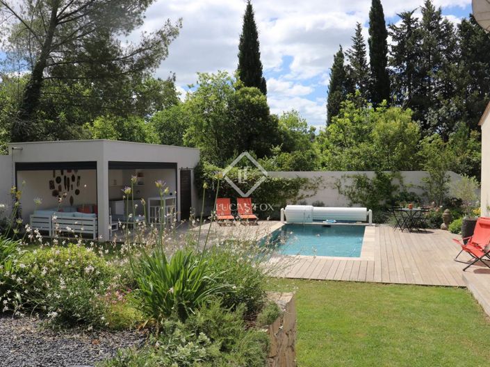 Image No.1-4 Bed House for sale