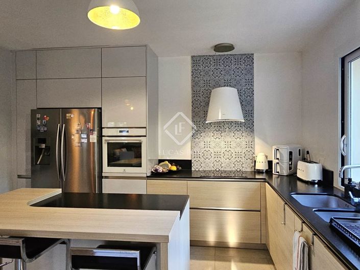 Image No.13-4 Bed House for sale