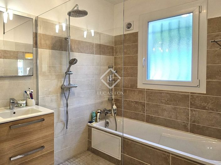 Image No.19-4 Bed House for sale