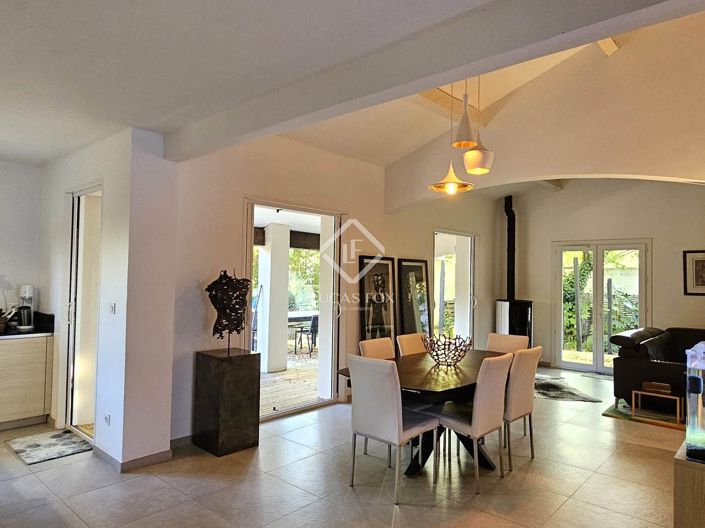 Image No.4-4 Bed House for sale