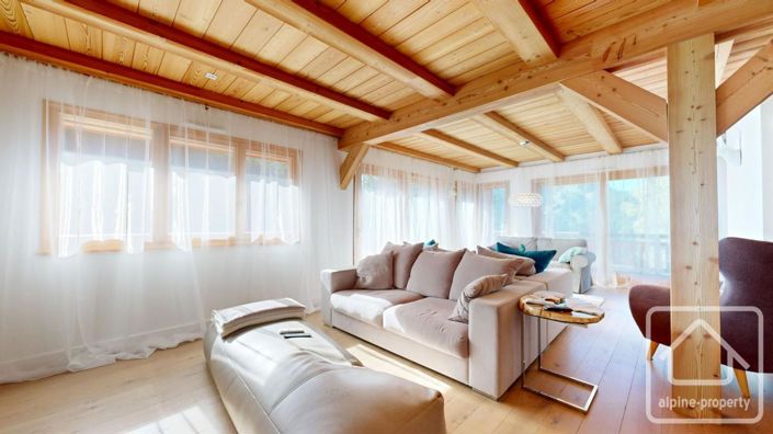 Image No.11-5 Bed Property for sale