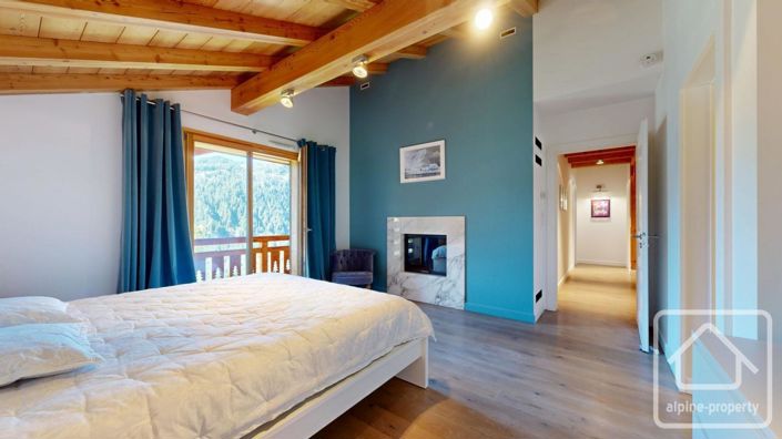 Image No.23-5 Bed Property for sale