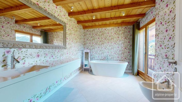 Image No.30-5 Bed Property for sale