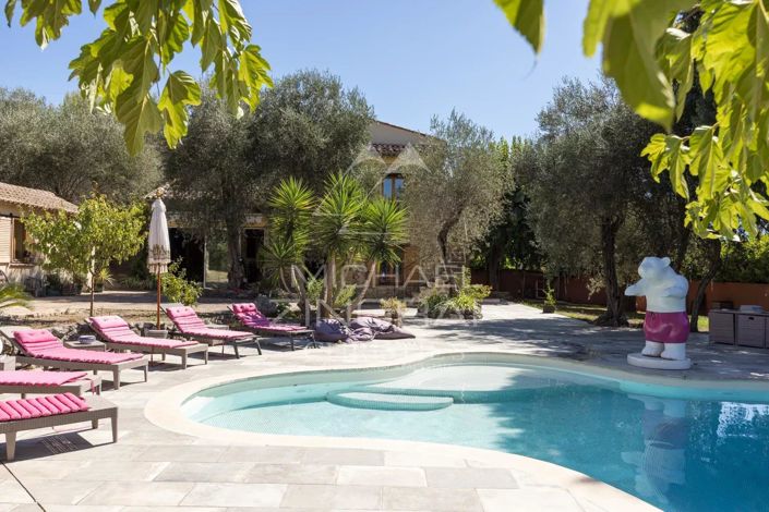 Image No.1-4 Bed House for sale