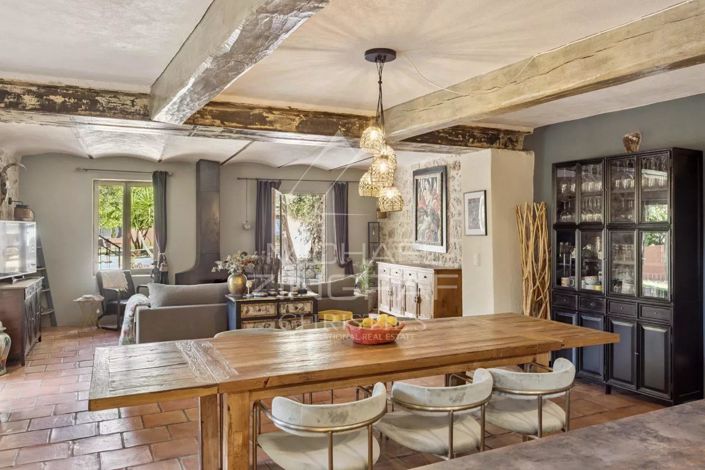 Image No.4-4 Bed House for sale