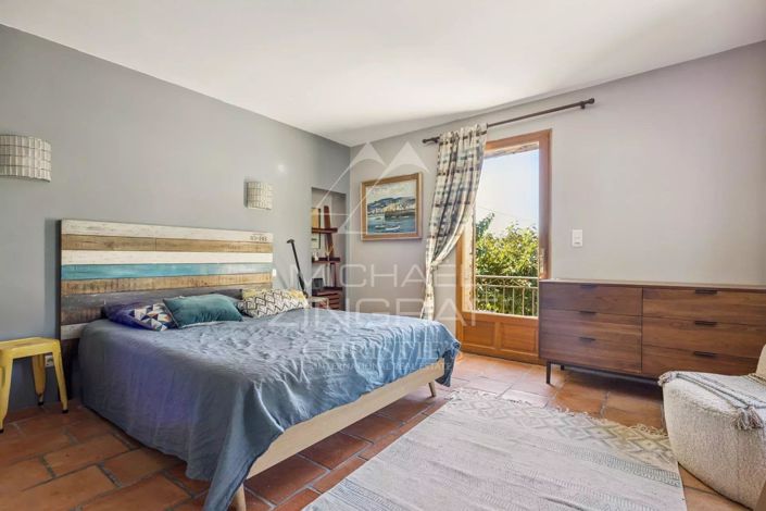 Image No.7-4 Bed House for sale