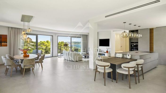 Image No.4-4 Bed House for sale