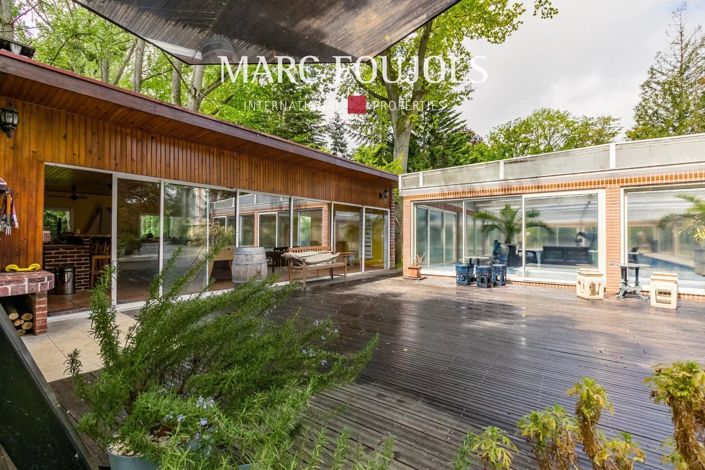 Image No.14-8 Bed House for sale