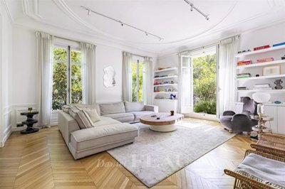 4 Bed Apartment for sale