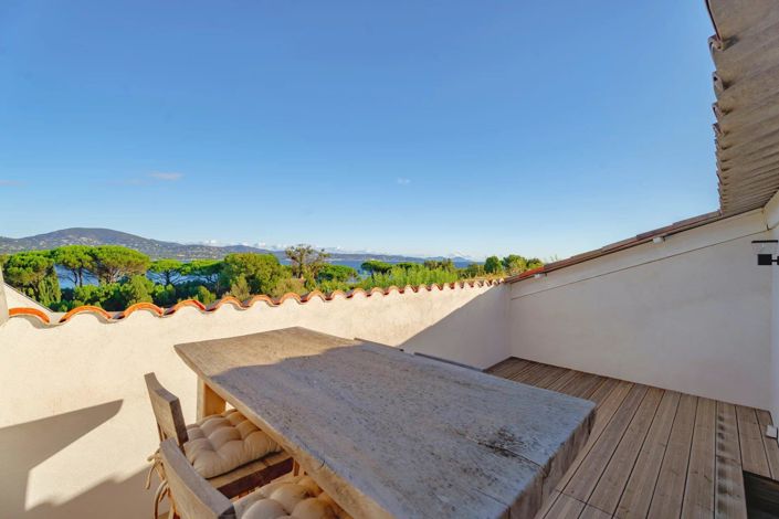 Image No.14-5 Bed House for sale