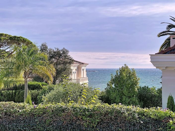 Image No.2-5 Bed House for sale