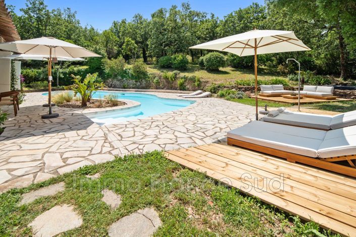 Image No.9-5 Bed House for sale