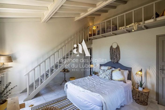 Image No.17-4 Bed House for sale