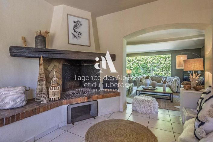 Image No.6-4 Bed House for sale