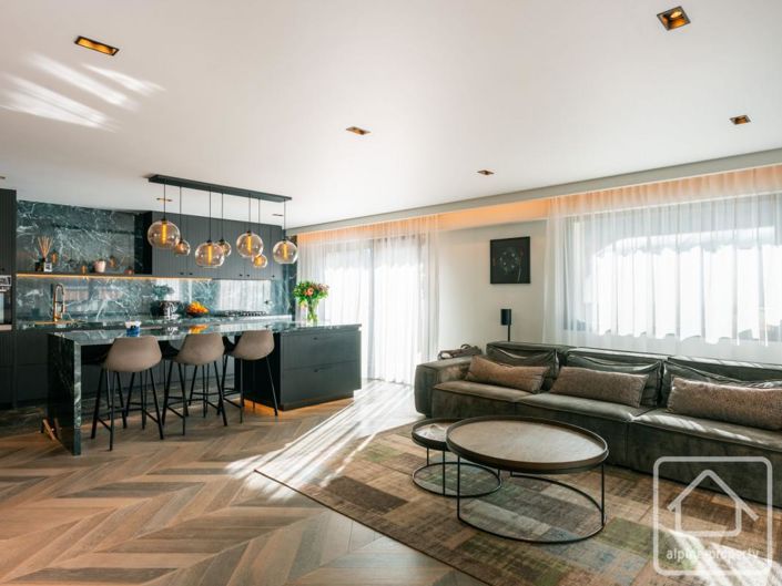 Image No.1-3 Bed Apartment for sale