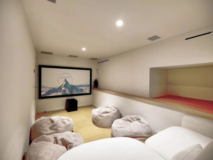 Image No.11-5 Bed House for sale