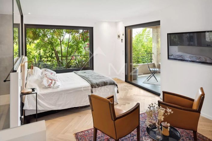 Image No.5-5 Bed House for sale