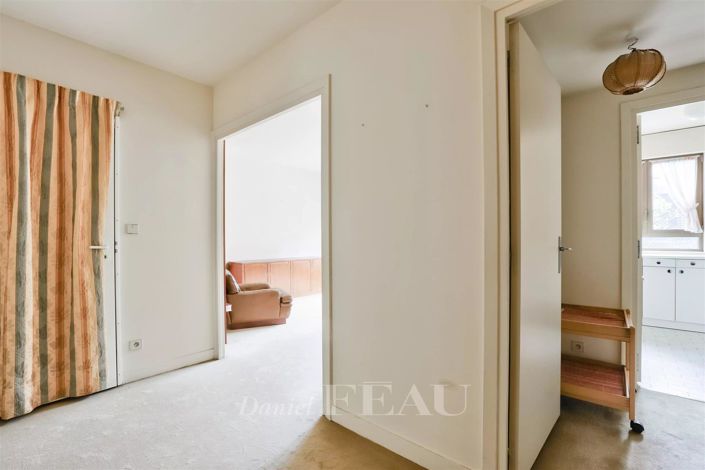 Image No.10-2 Bed Apartment for sale