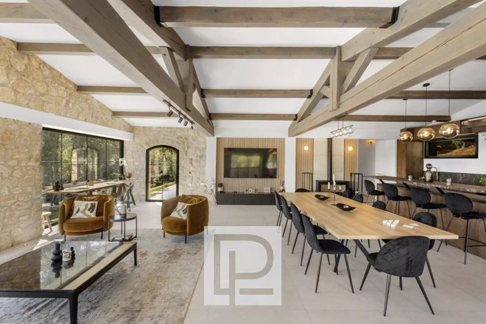 Image No.10-5 Bed House for sale