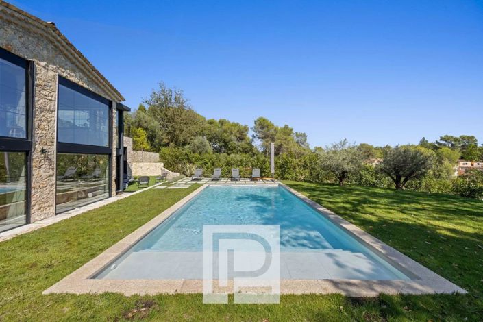 Image No.5-5 Bed House for sale