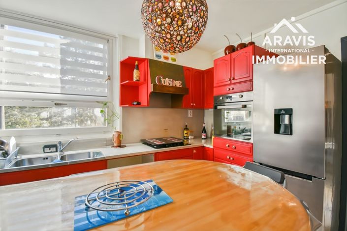 Image No.8-3 Bed Apartment for sale