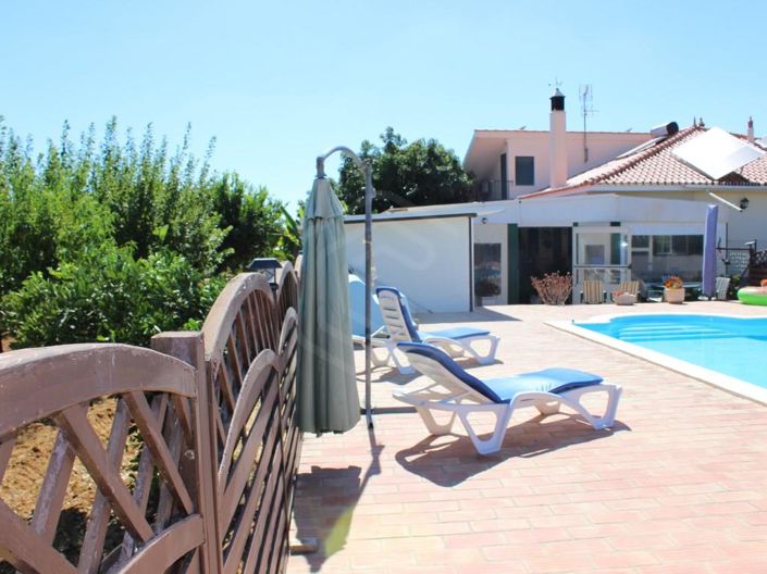 Image No.10-4 Bed House for sale