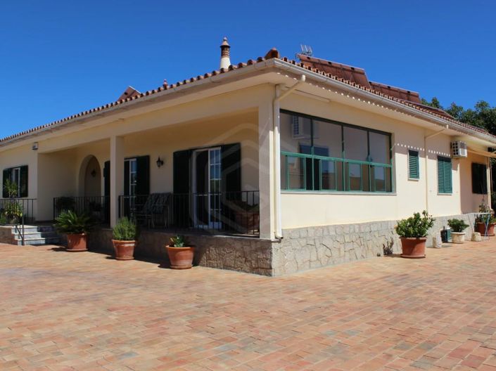 Image No.11-4 Bed House for sale