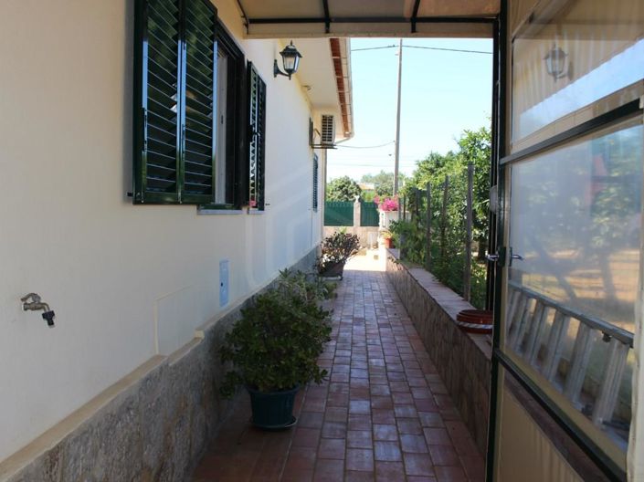 Image No.14-4 Bed House for sale