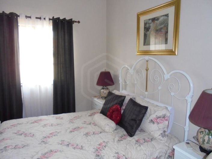 Image No.21-4 Bed House for sale