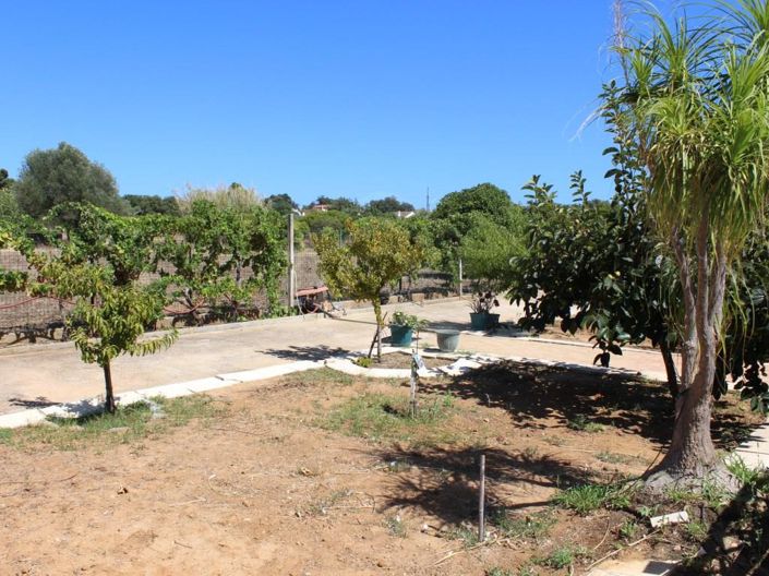 Image No.6-4 Bed House for sale