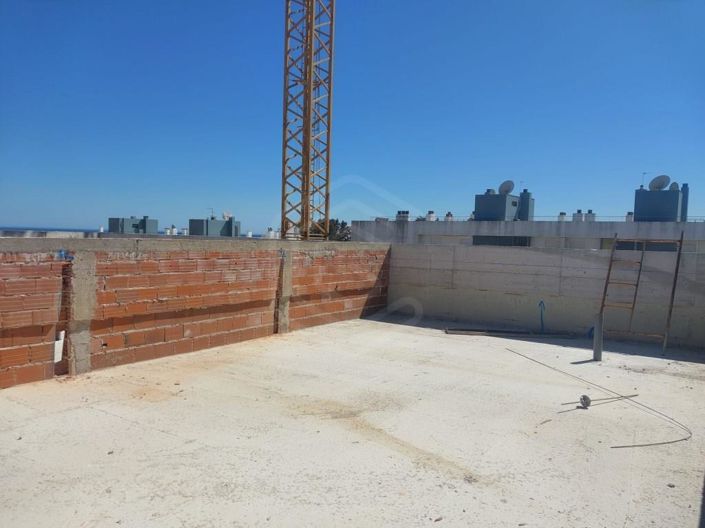 Image No.12-3 Bed Apartment for sale