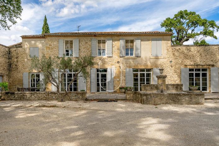 Image No.2-6 Bed House for sale