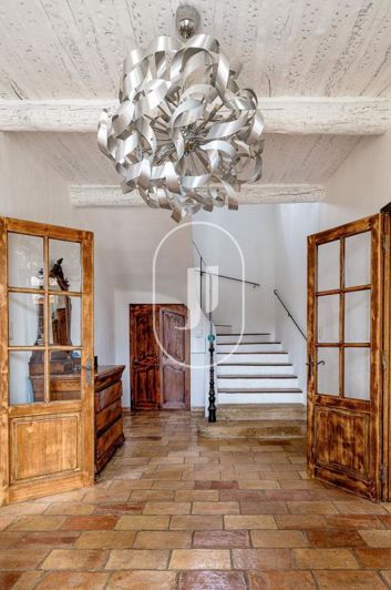 Image No.5-6 Bed House for sale