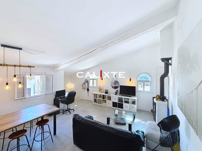 Image No.1-3 Bed House for sale