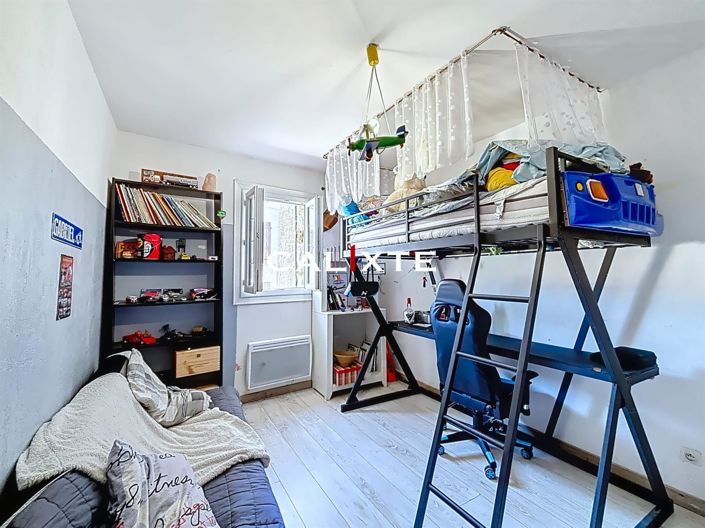 Image No.6-3 Bed House for sale