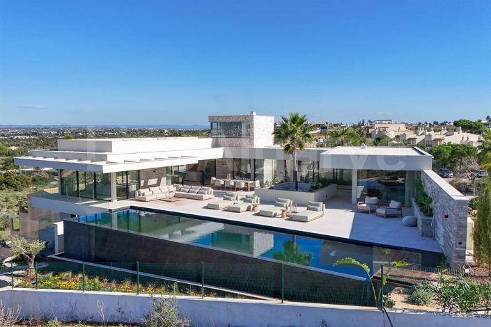 Image No.15-5 Bed House for sale