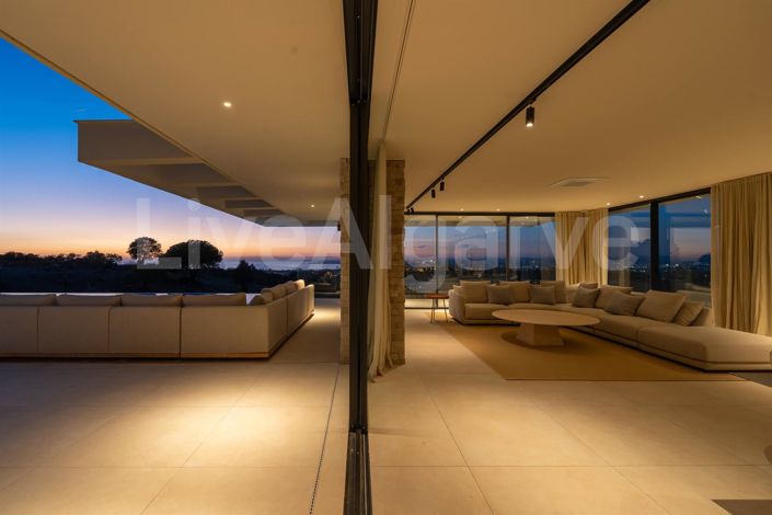 Image No.29-5 Bed House for sale