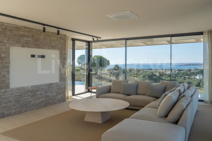 Image No.31-5 Bed House for sale