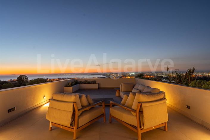 Image No.63-5 Bed House for sale