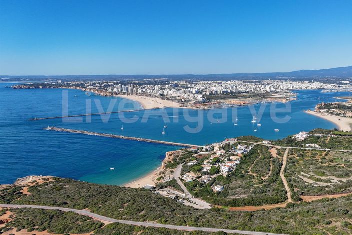 Image No.70-5 Bed House for sale