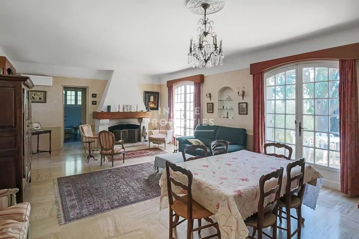 Image No.10-House for sale