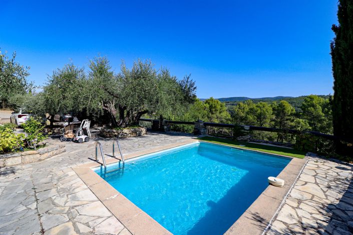 Image No.10-5 Bed House for sale